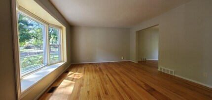 1478 Kingwood St in Ypsilanti, MI - Building Photo - Building Photo