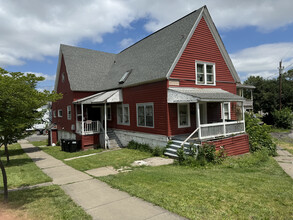 500 Highland Ave in Syracuse, NY - Foto de edificio - Building Photo