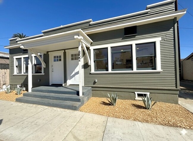 854 Orange Ave in Long Beach, CA - Building Photo - Building Photo