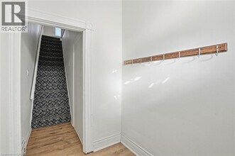 26 Murray St W in Hamilton, ON - Building Photo - Building Photo