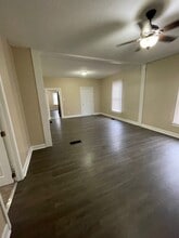 427 W 10th St in Junction City, KS - Building Photo - Building Photo