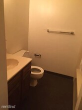 41 S Broad St in Woodbury, NJ - Building Photo - Building Photo