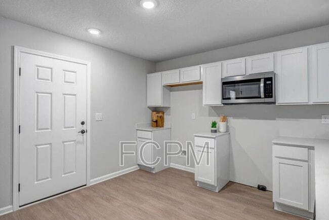 5460 Amazon Ave in Jacksonville, FL - Building Photo - Building Photo