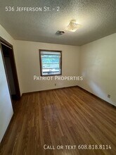 536 Jefferson St-Unit -2 in Mauston, WI - Building Photo - Building Photo