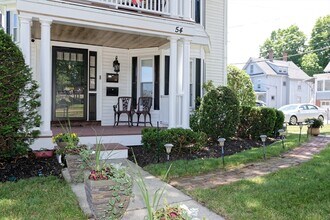 54 W Main St in Marlborough, MA - Foto de edificio - Building Photo