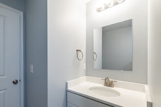 Circle Point Villas in Princeton, IN - Foto de edificio - Interior Photo