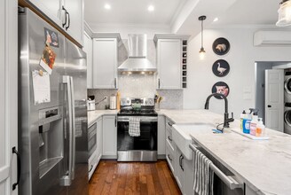 461 Beacon St, Unit 4 in Boston, MA - Building Photo - Building Photo