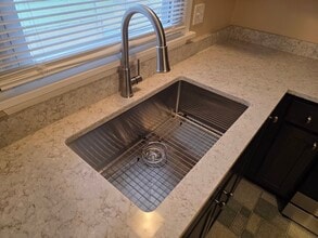 65 Valley St in Rochester, NY - Building Photo - Building Photo