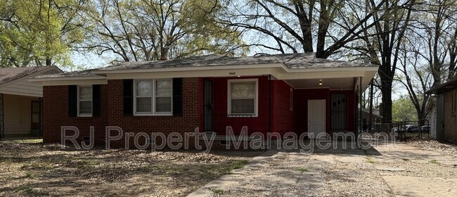 property at 2043 Gayle Ave