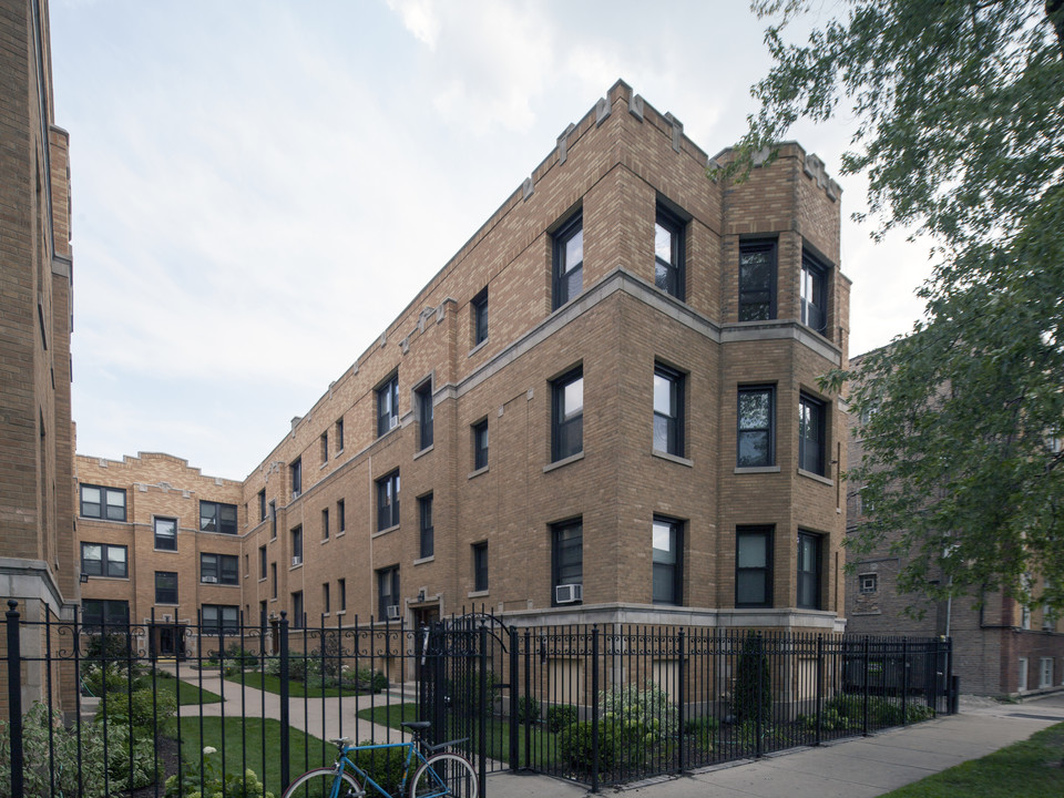 2615 N Spaulding Ave in Chicago, IL - Foto de edificio