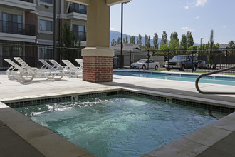 Wasatch Pointe Apartments in North Logan, UT - Foto de edificio - Building Photo