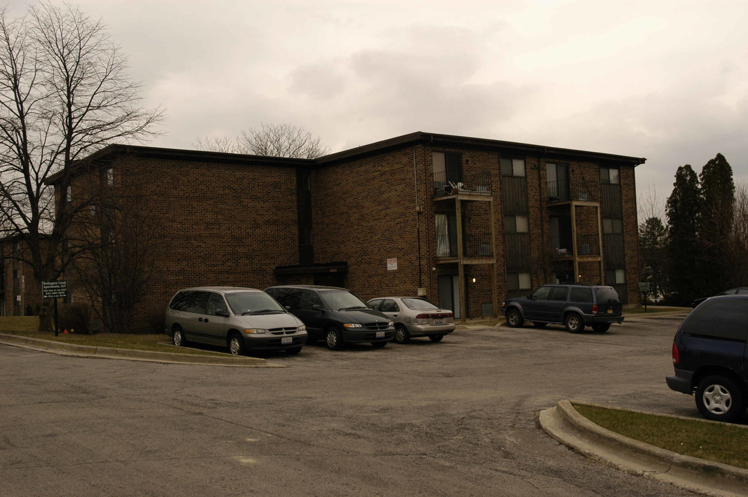 Wellington Creek Apartments in Lisle, IL - Foto de edificio