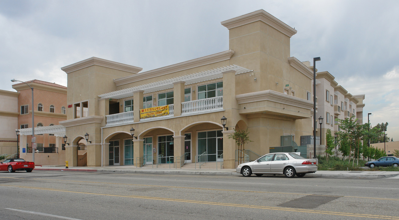 401 S Garfield Ave in Monterey Park, CA - Building Photo