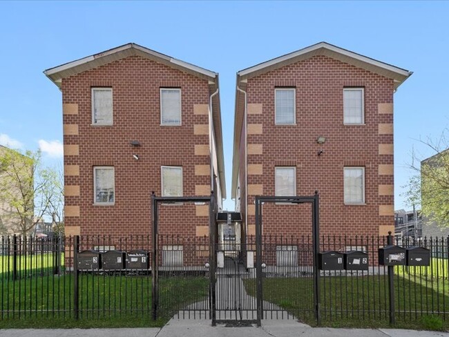 property at 6139 S King Dr