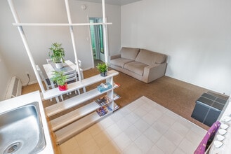2158-2158 Halifax St in Regina, SK - Building Photo - Building Photo