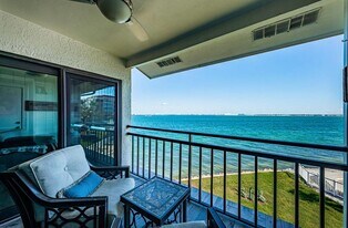 6265 Sun Blvd in St. Petersburg, FL - Building Photo