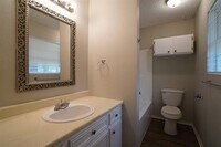 135 Pierce Dr photo'