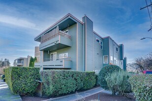 2855 14th Ave W in Seattle, WA - Building Photo