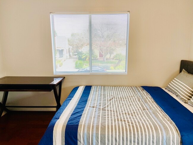 4060 Garden Ave in Los Angeles, CA - Building Photo - Building Photo