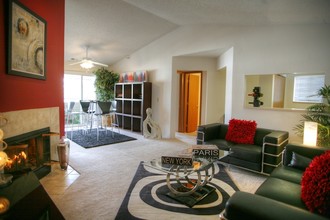 Muirfield Apartments in Omaha, NE - Foto de edificio - Interior Photo