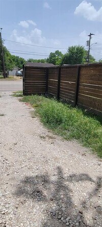 5301 Collingsworth St photo'