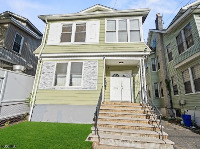 125 Columbia Ave in Newark, NJ - Building Photo - Building Photo