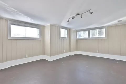 110 Jarvis St in Canton, GA - Foto de edificio - Building Photo