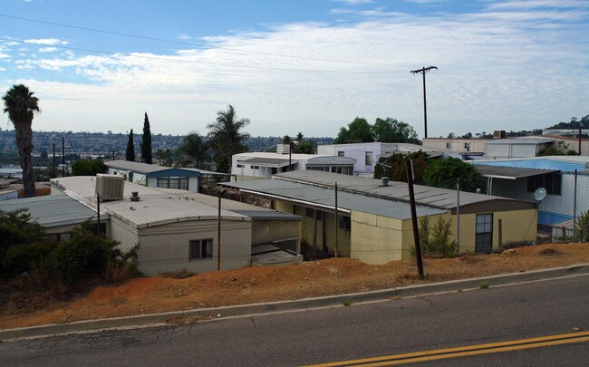 1200-1234 Grand Ave in Spring Valley, CA - Building Photo - Building Photo