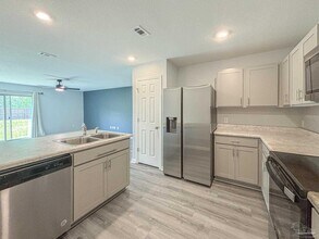 8771 Schooner Ln in Pensacola, FL - Building Photo - Building Photo