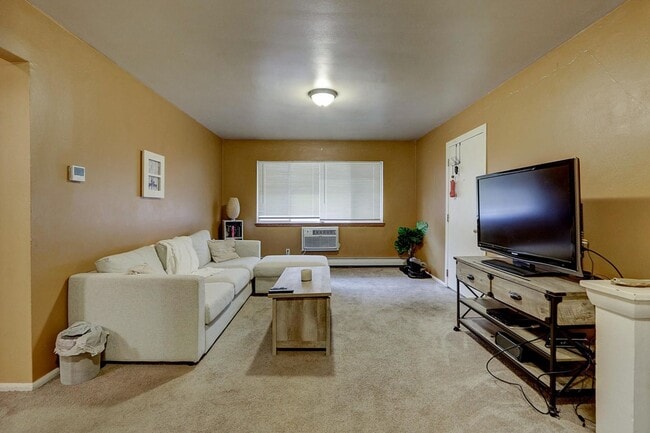 2335 N 1st St in Milwaukee, WI - Building Photo - Building Photo