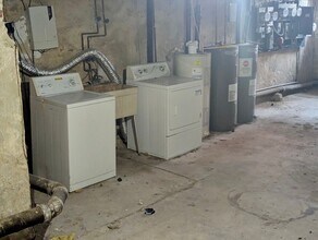 609 N 11th St in Philadelphia, PA - Building Photo - Building Photo