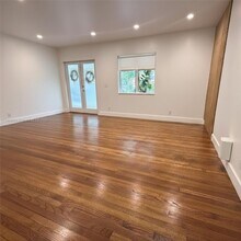 1345 SW 60th Ct in West Miami, FL - Building Photo - Building Photo