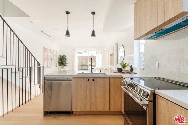 property at 6763 Lexington Ave