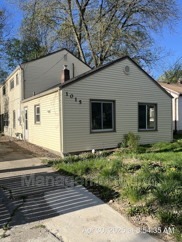 property at 1015 Lenore Ave