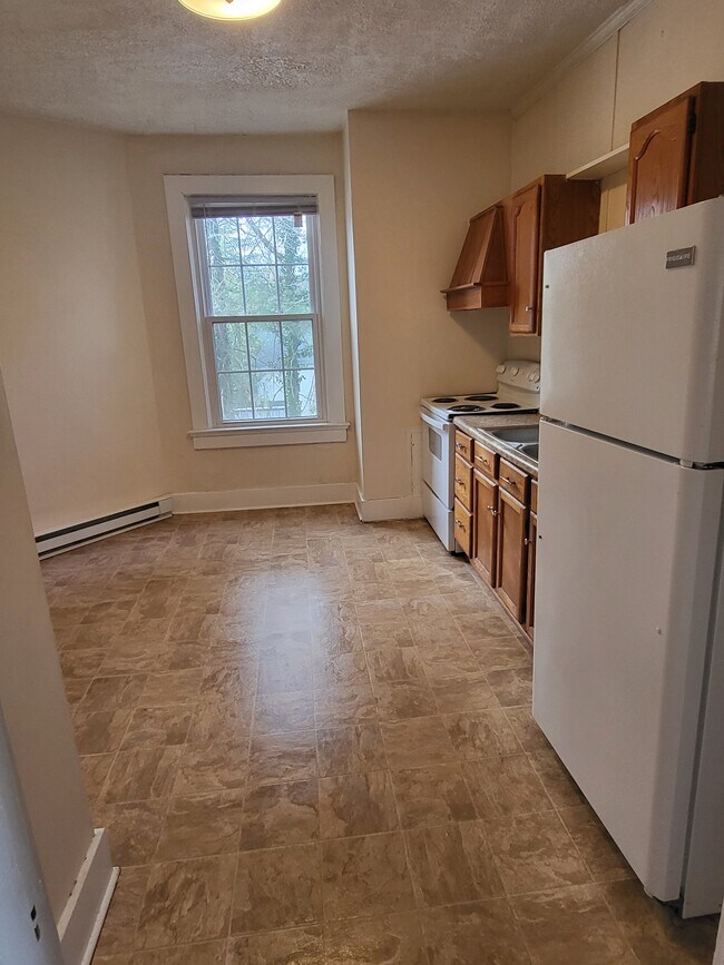 145 N Princeton Cir in Lynchburg, VA - Building Photo - Building Photo