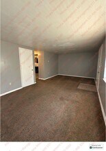 21 W Parkwood Dr in Fairborn, OH - Building Photo - Building Photo