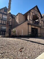 4660 Koval Ln, Unit D in Las Vegas, NV - Building Photo