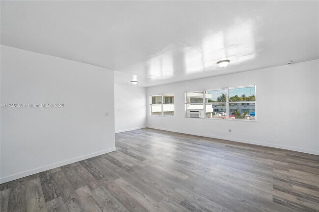 7271 Gary Ave in Miami Beach, FL - Building Photo - Building Photo