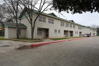 Santa Rita Apartments in Austin, TX - Building Photo - Building Photo