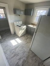 1423 Burrell St NW in Roanoke, VA - Building Photo - Building Photo