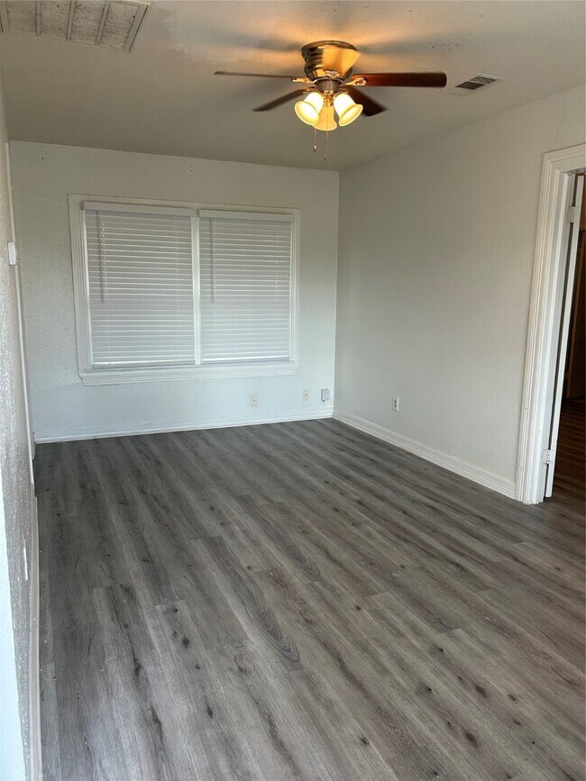 909 W 13th St in Houston, TX - Building Photo - Building Photo