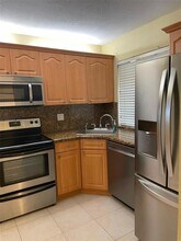 3702 Coral Tree Cir in Coconut Creek, FL - Building Photo - Building Photo