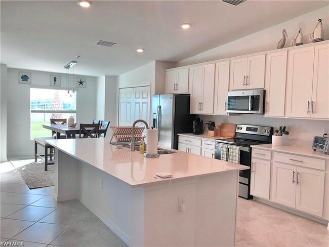 15960 Grassland Ln, Unit 2723 in Punta Gorda, FL - Building Photo - Building Photo