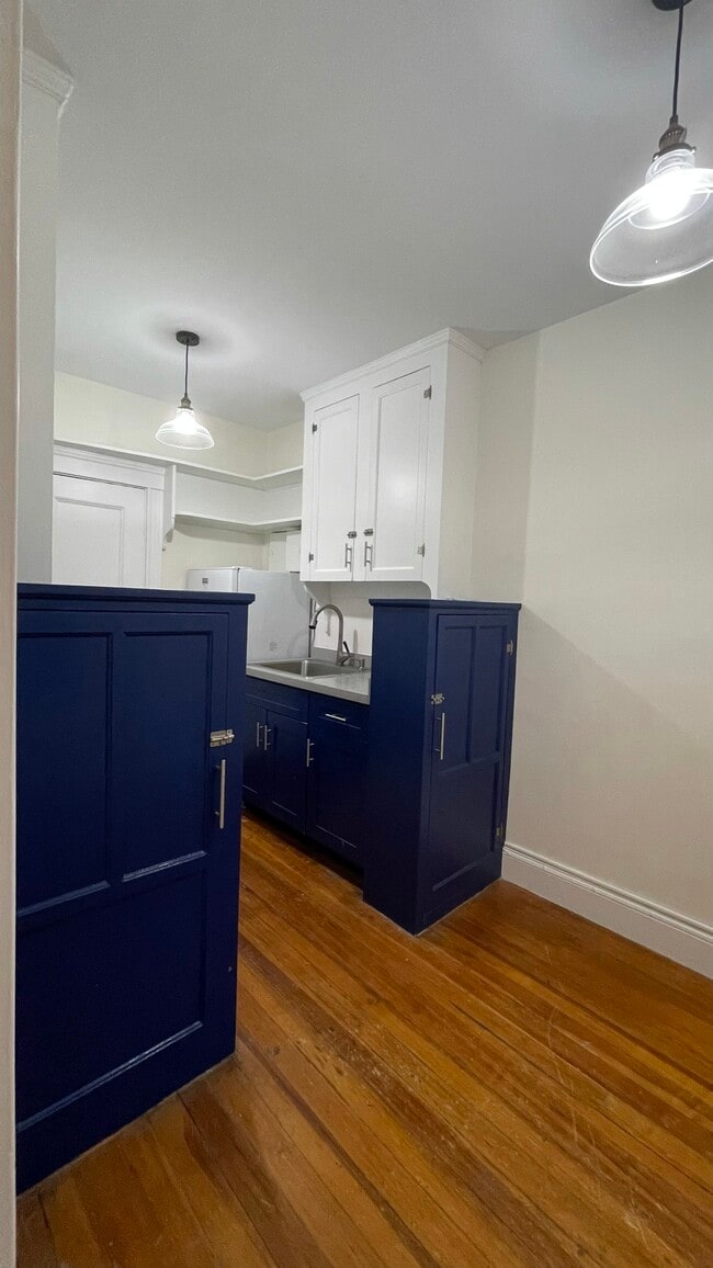 6 Washington Ave, Unit #11 in Cambridge, MA - Foto de edificio - Building Photo