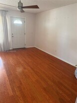 2240 NE Rustic Way in Jensen Beach, FL - Building Photo