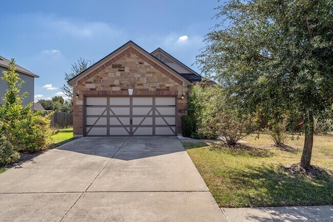 807 Big Sur Trail in Taylor, TX - Building Photo - Building Photo