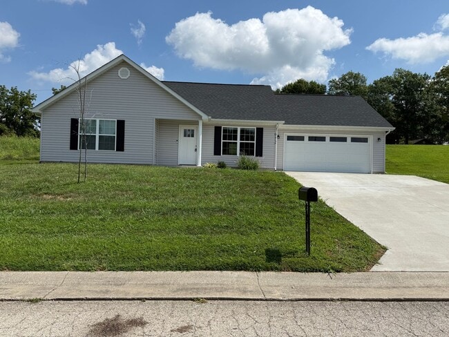 property at 972 Lakeway Dr