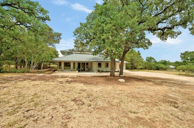 107 Concord Cir in Austin, TX - Building Photo - Building Photo