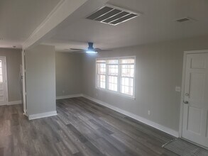 530 N Main St in King, NC - Building Photo - Building Photo