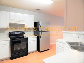 2261 Charleston Pointe SE in Atlanta, GA - Building Photo - Building Photo